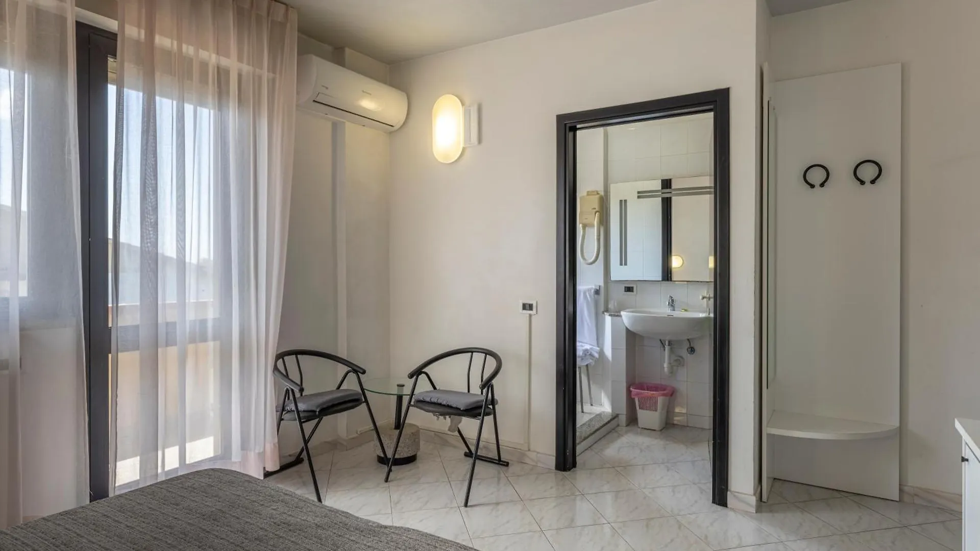 Hotel Quisisana Vada 2*,  Italy