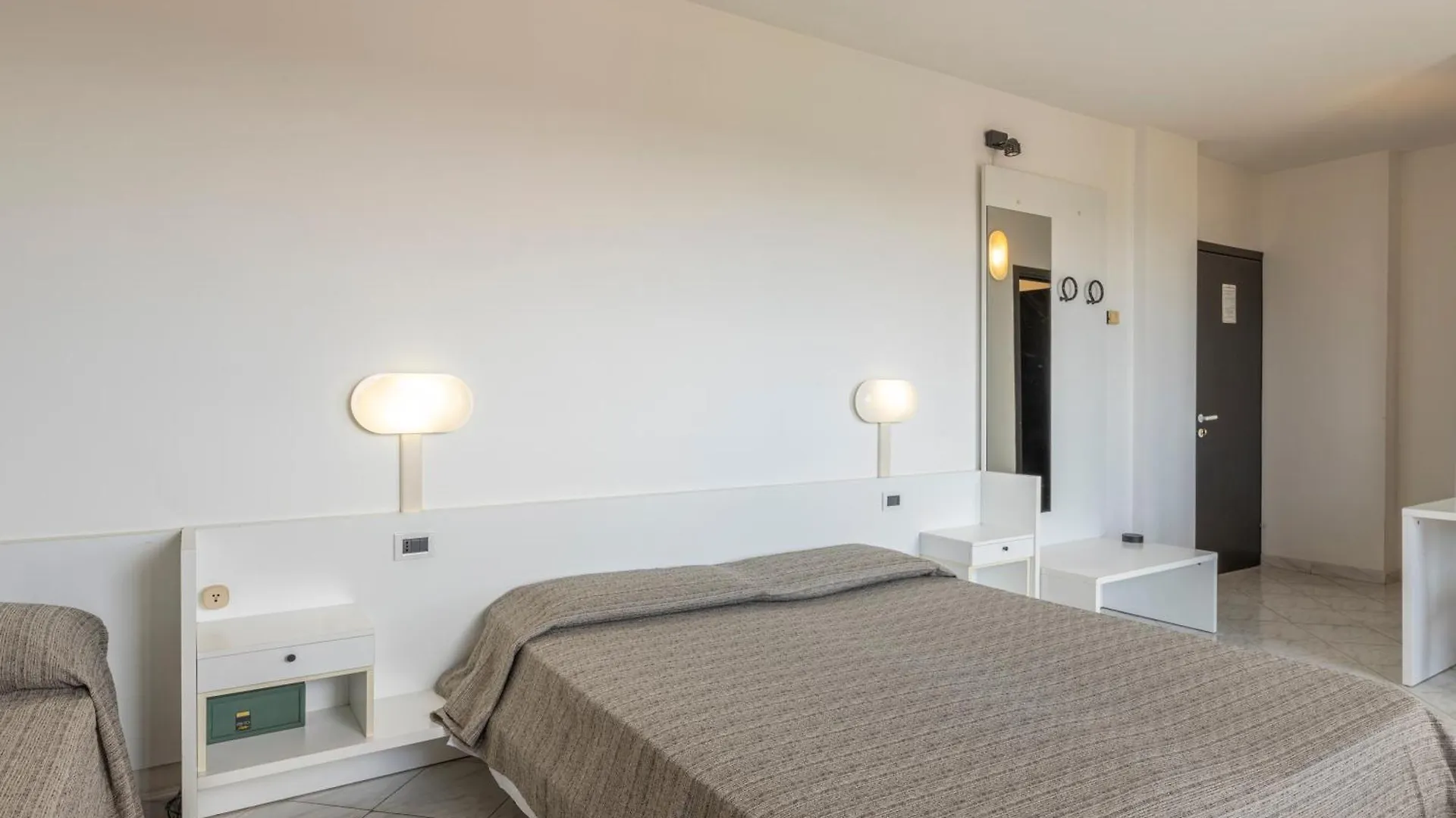 Hotel Quisisana Vada Aparthotel